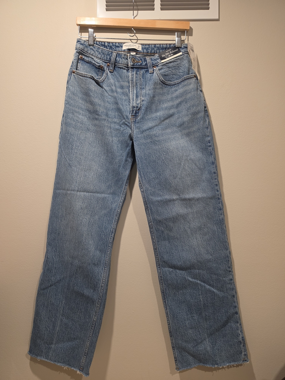 NWT Abercrombie & Fitch Curve Love High Rise '90s Relaxed Jeans 8R / 29